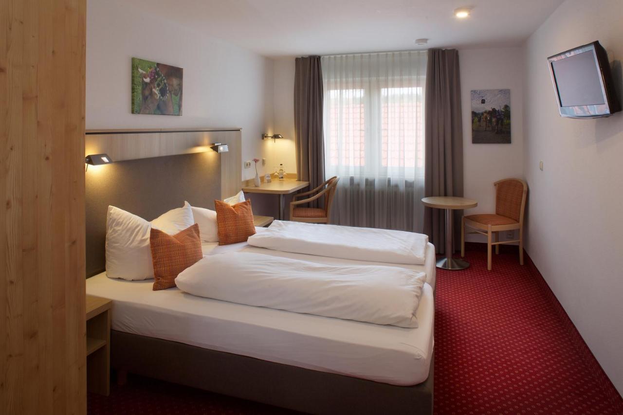 Familienhotel Loewen เนสเซลวัง ภายนอก รูปภาพ