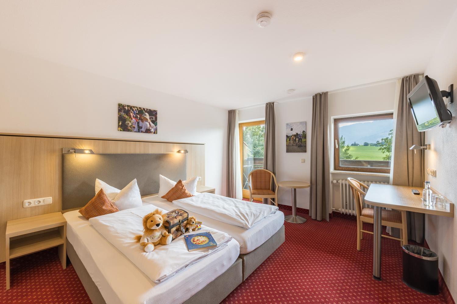 Familienhotel Loewen เนสเซลวัง ภายนอก รูปภาพ
