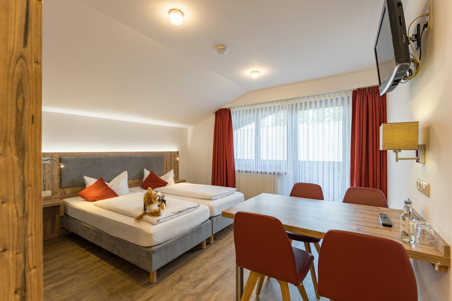 Familienhotel Loewen เนสเซลวัง ภายนอก รูปภาพ